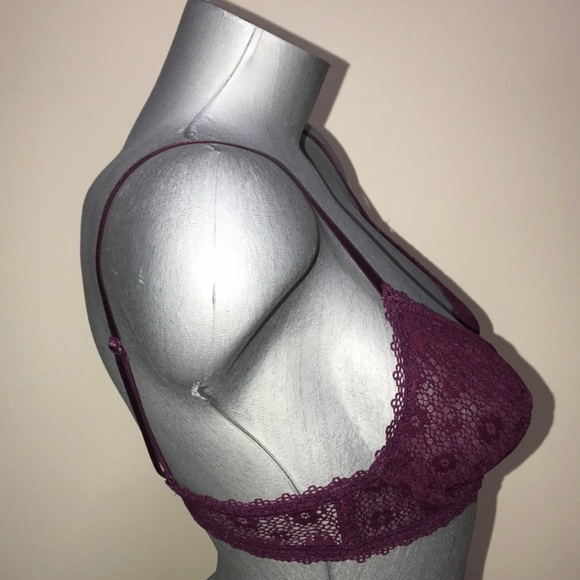 Victoria’s Secret Bralette Bra Daisy Lace Underwire Unlined. NWT - Picture 2 of 5